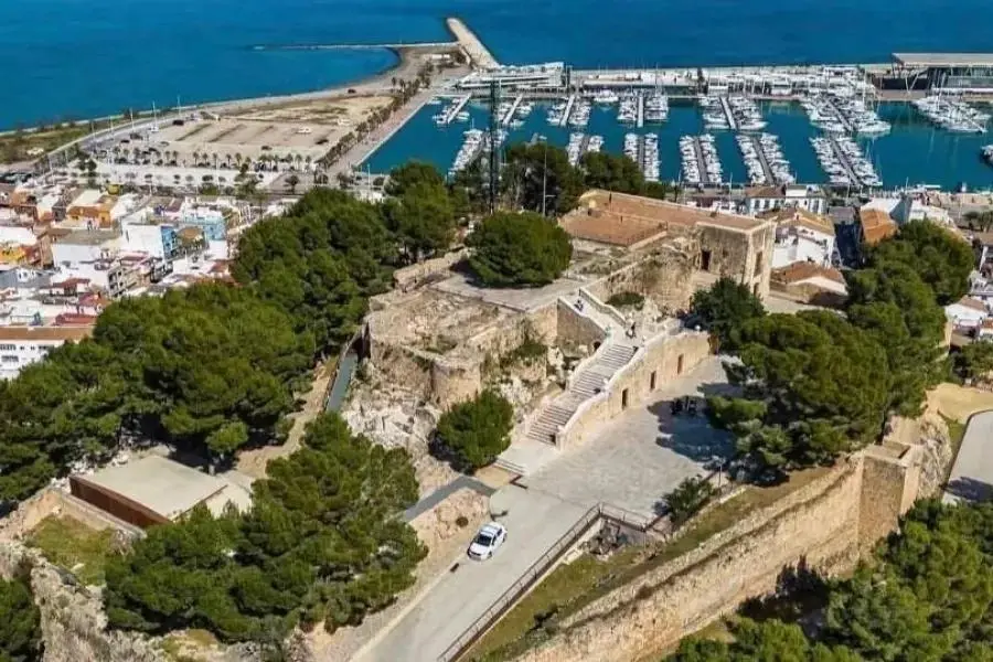 Dénia πλοίο προορισμός