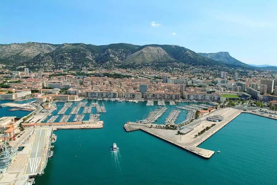 Toulon πλοίο προορισμός