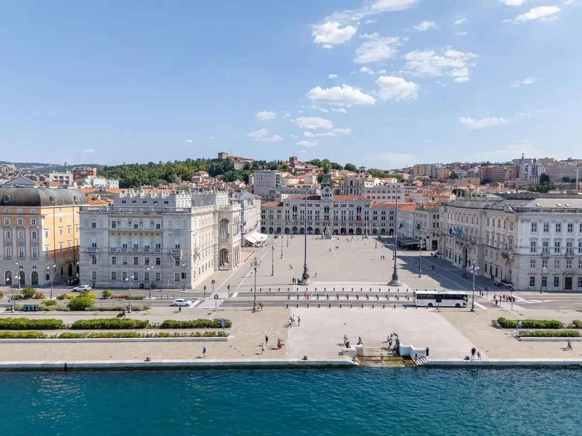 Trieste πλοίο προορισμός