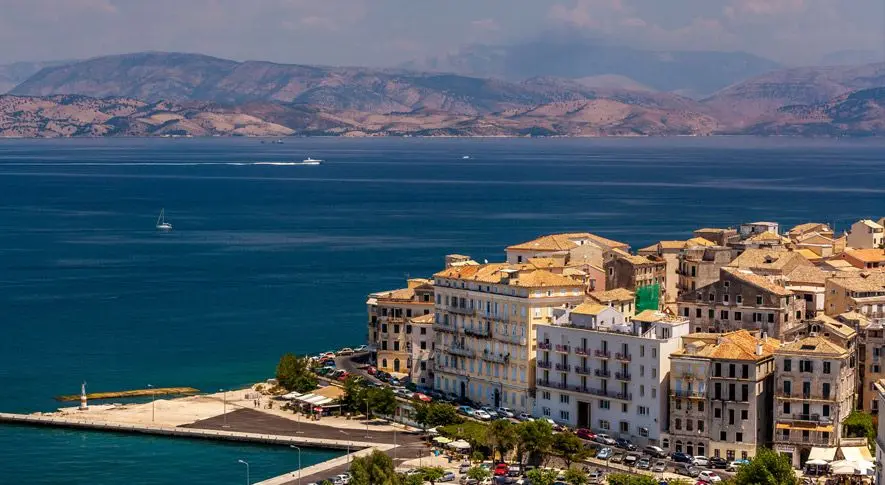 Ακτοπλοϊκός προορισμός Κέρκυρα