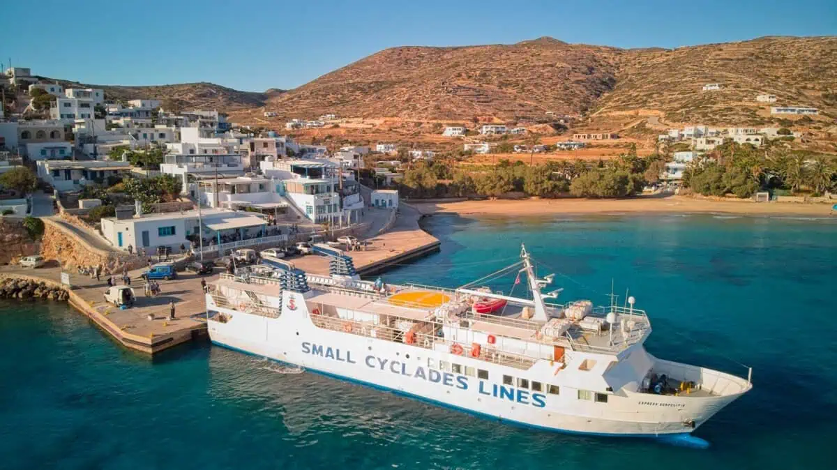 Ακτοπλοϊκός προορισμός Δονούσα