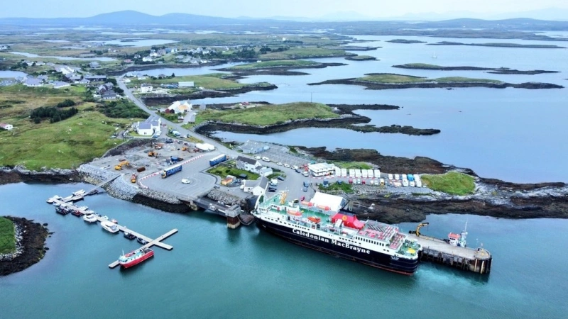 Άφιξη στον προορισμό Lochmaddy