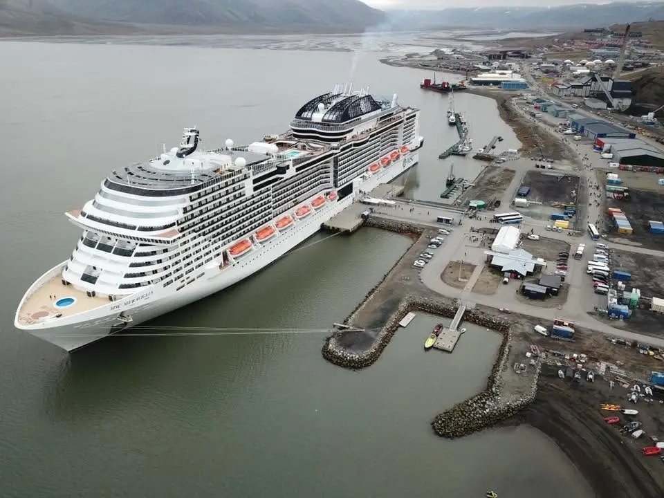 Ακτοπλοϊκός προορισμός Longyearbyen
