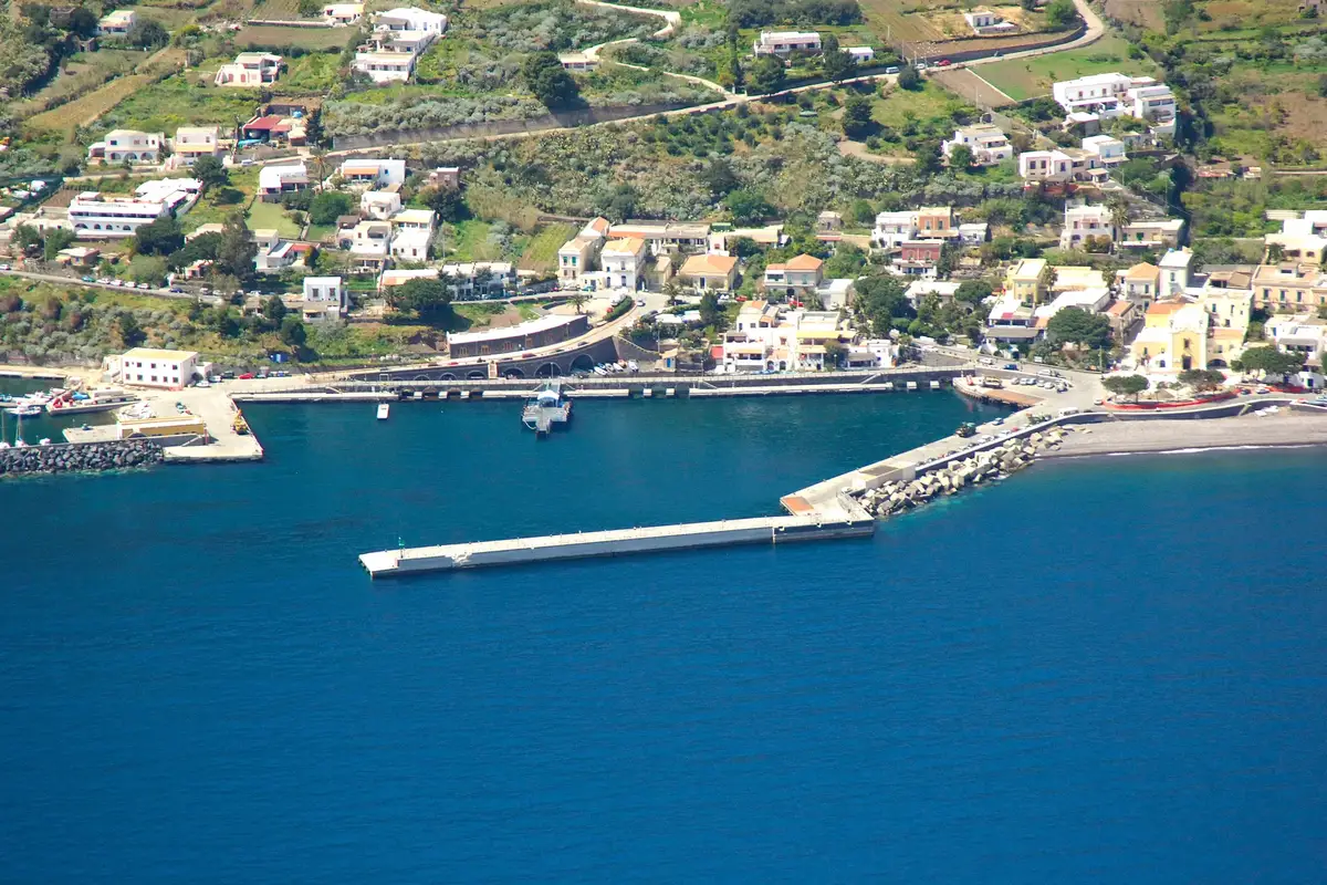 Ακτοπλοϊκός προορισμός Santa Μαρίνα Salina