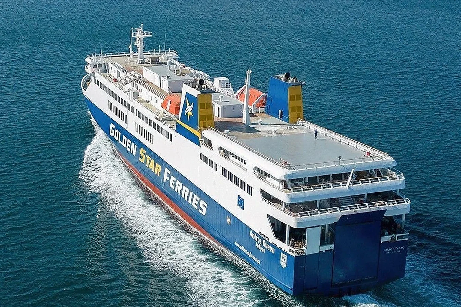 Πλοίο της Golden Star Ferries